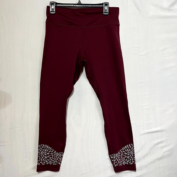 Fabletics Pants - Fabletics Reflective Powerlite 7/8 Leggings Women's Large Burgundy Logo Mid Rise